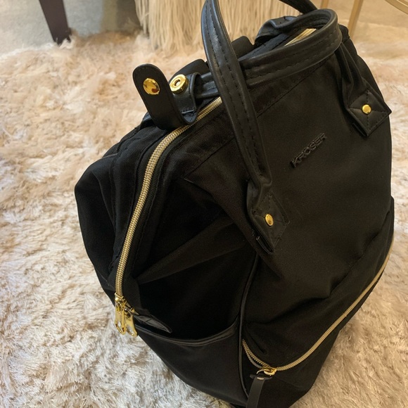 Kroser backpack with laptop protection/usb charge port. Black. Great work/travel - Picture 8 of 10